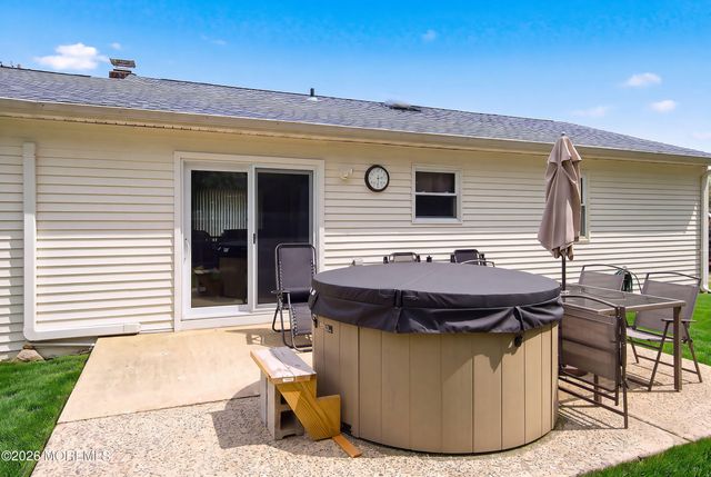 909 W Panama Court, Forked River, NJ 08731