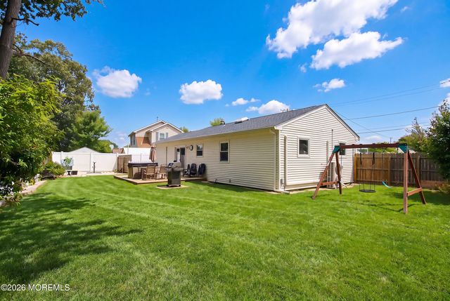 909 W Panama Court, Forked River, NJ 08731