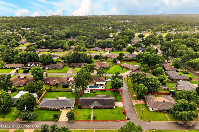 6 Pecan Circle, Long Beach, MS 39560