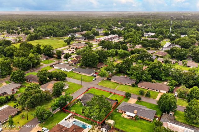 6 Pecan Circle, Long Beach, MS 39560