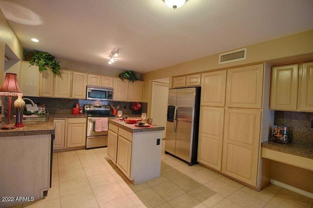 15453 S 44th Place, Phoenix, AZ 85044