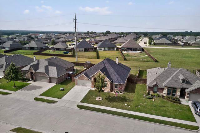 1522 Grassy Meadows Drive, Burleson, TX 76058