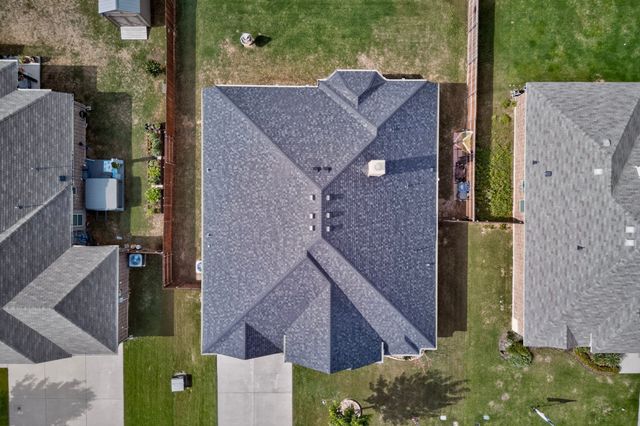 1522 Grassy Meadows Drive, Burleson, TX 76058