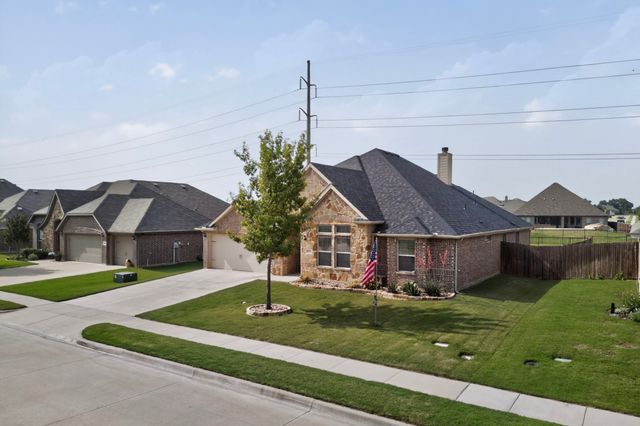 1522 Grassy Meadows Drive, Burleson, TX 76058
