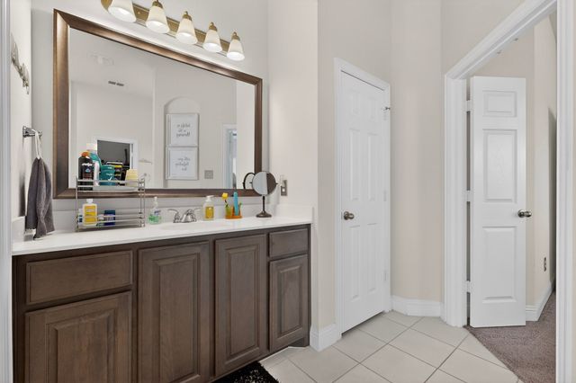 1522 Grassy Meadows Drive, Burleson, TX 76058
