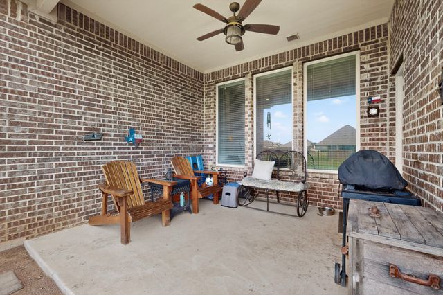1522 Grassy Meadows Drive, Burleson, TX 76058