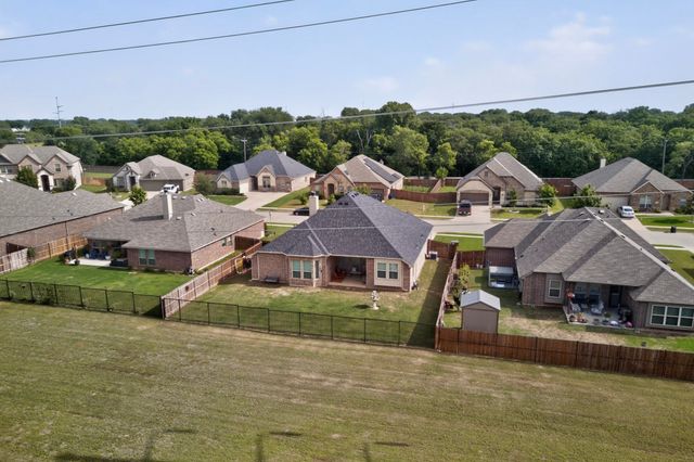 1522 Grassy Meadows Drive, Burleson, TX 76058