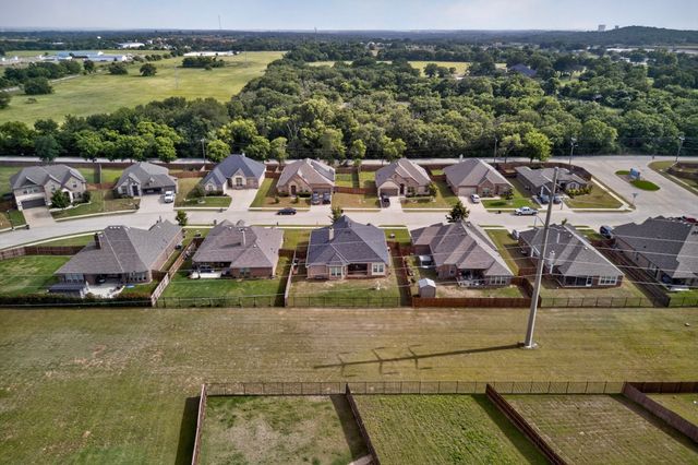 1522 Grassy Meadows Drive, Burleson, TX 76058