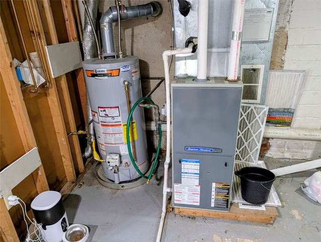 403 E 3rd Street, Huxley, IA 50124