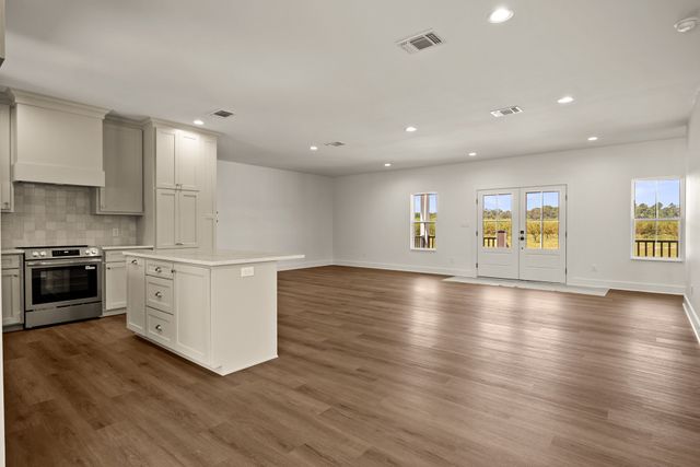 562 County Road 4230, Pittsburg, TX 75686