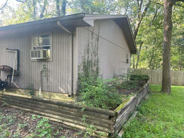 2210 Peachtree Street, Lufkin, TX 75901