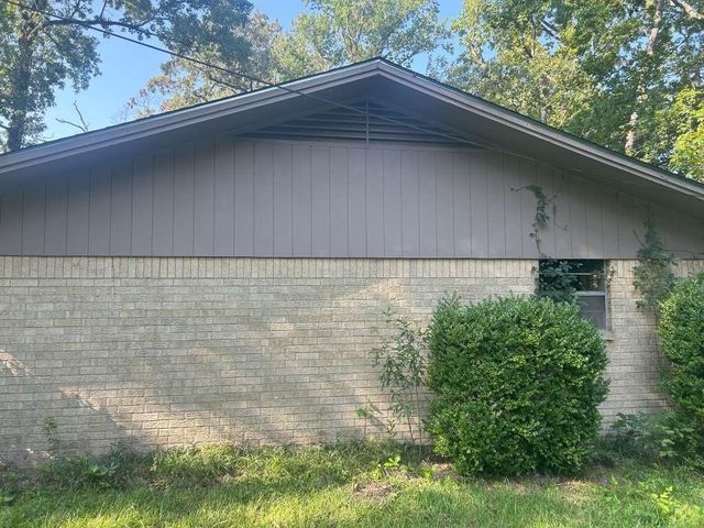 2210 Peachtree Street, Lufkin, TX 75901