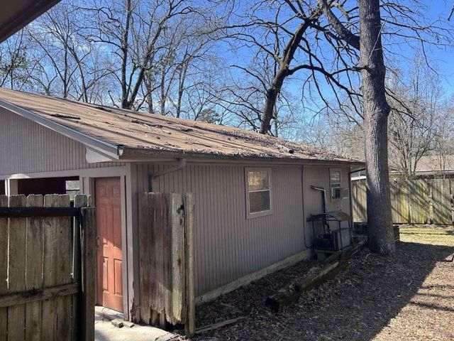 2210 Peachtree Street, Lufkin, TX 75901