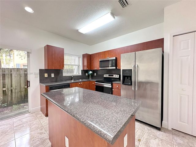 2905 SE 15th Ter 0, Homestead, FL 33035