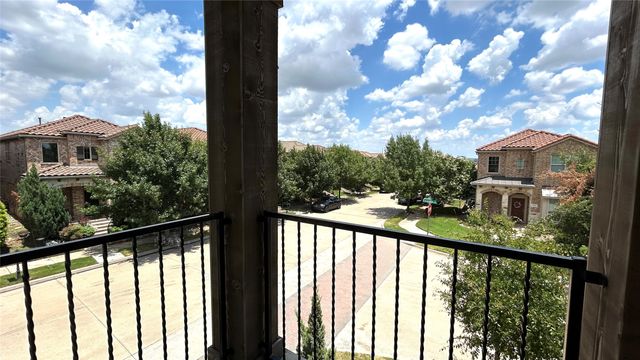 6683 Escondido Street, Irving, TX 75039