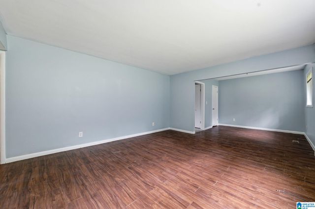 305 16TH COURT NW, Center Point, AL 35215