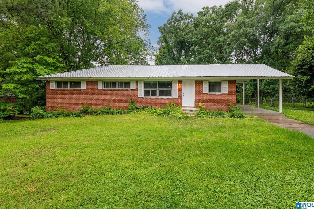 305 16TH COURT NW, Center Point, AL 35215