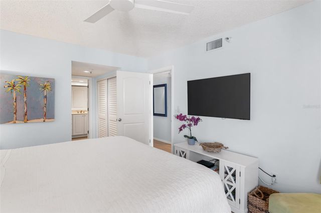 17334 GULF BOULEVARD 203, North Redington Beach, FL 33708