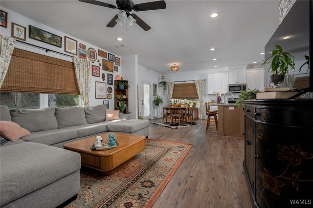 2437 21st E, Tuscaloosa, AL 35404