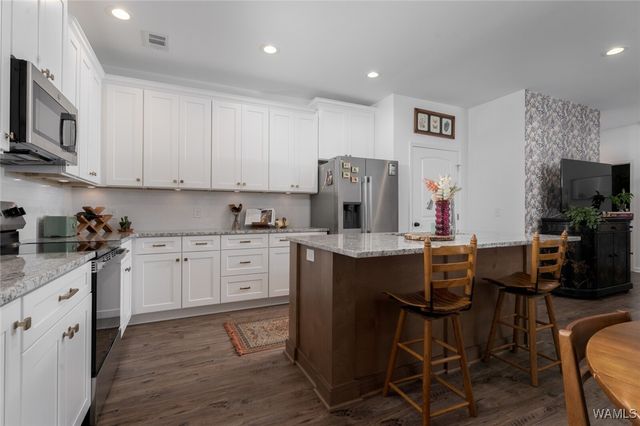 2437 21st E, Tuscaloosa, AL 35404