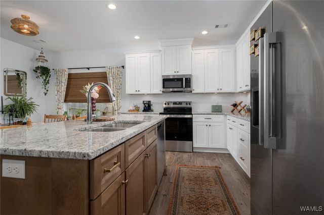 2437 21st E, Tuscaloosa, AL 35404