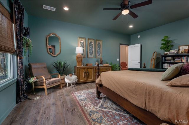 2437 21st E, Tuscaloosa, AL 35404