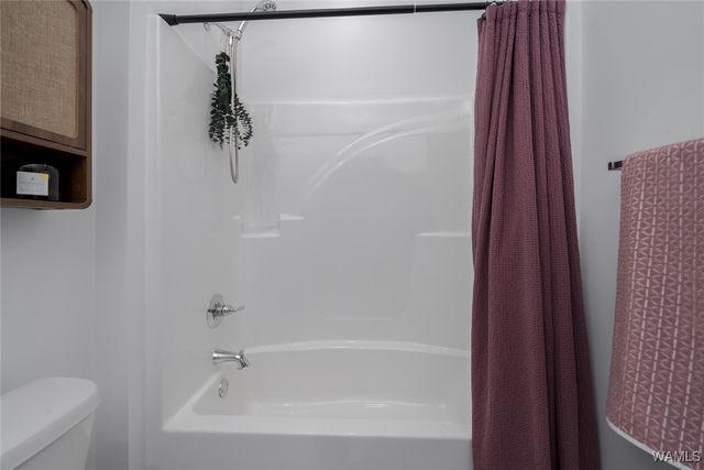 2437 21st E, Tuscaloosa, AL 35404