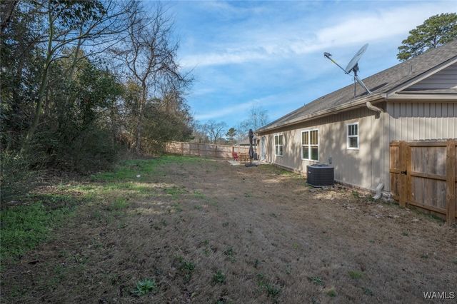 2437 21st E, Tuscaloosa, AL 35404