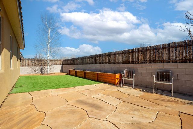 3044 Bonitas Loop, Santa Fe, NM 87507