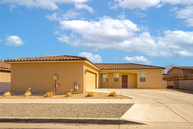 3044 Bonitas Loop, Santa Fe, NM 87507