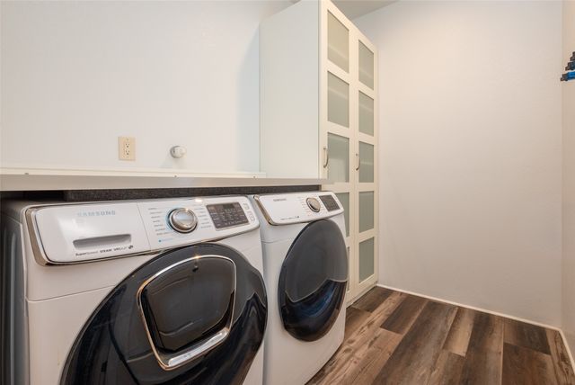 3044 Bonitas Loop, Santa Fe, NM 87507