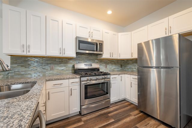 3044 Bonitas Loop, Santa Fe, NM 87507