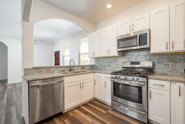 3044 Bonitas Loop, Santa Fe, NM 87507