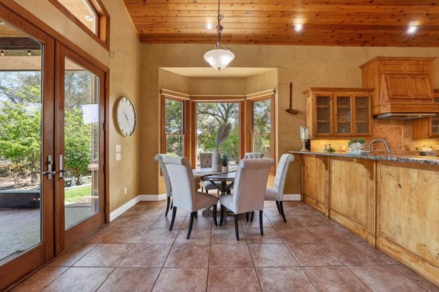 7021 Horseshoe Bar Rd, Loomis, CA 95650
