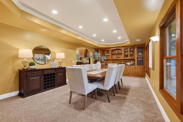 7021 Horseshoe Bar Rd, Loomis, CA 95650