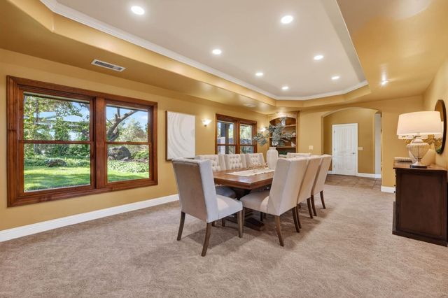 7021 Horseshoe Bar Rd, Loomis, CA 95650