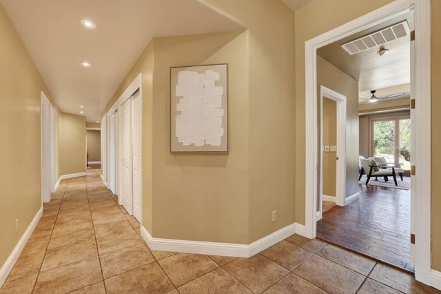 7021 Horseshoe Bar Rd, Loomis, CA 95650