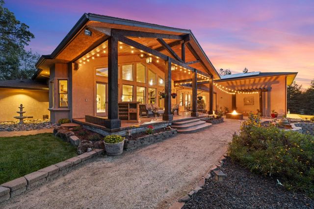 7021 Horseshoe Bar Rd, Loomis, CA 95650