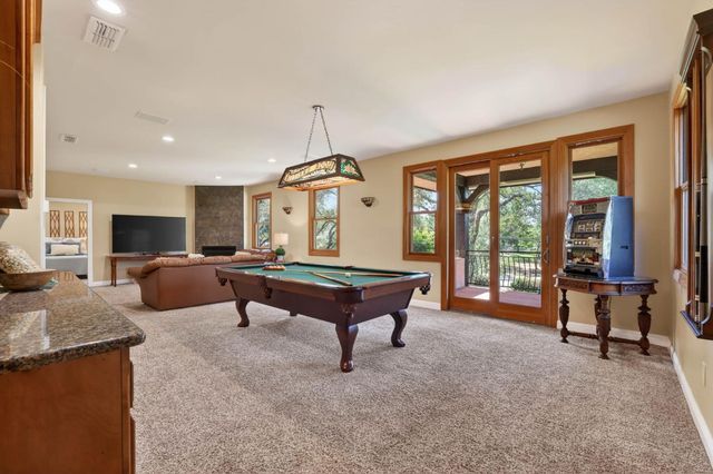 7021 Horseshoe Bar Rd, Loomis, CA 95650