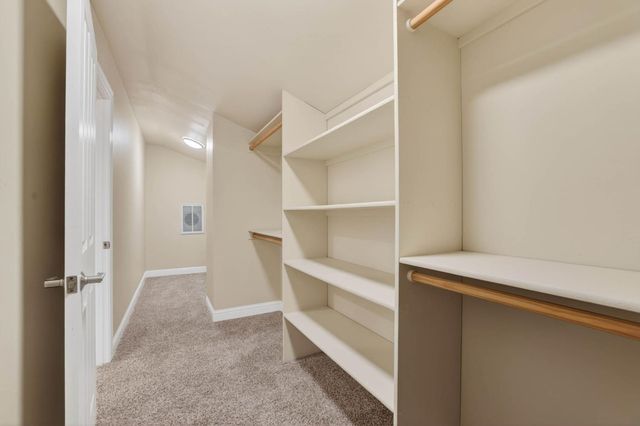 7021 Horseshoe Bar Rd, Loomis, CA 95650