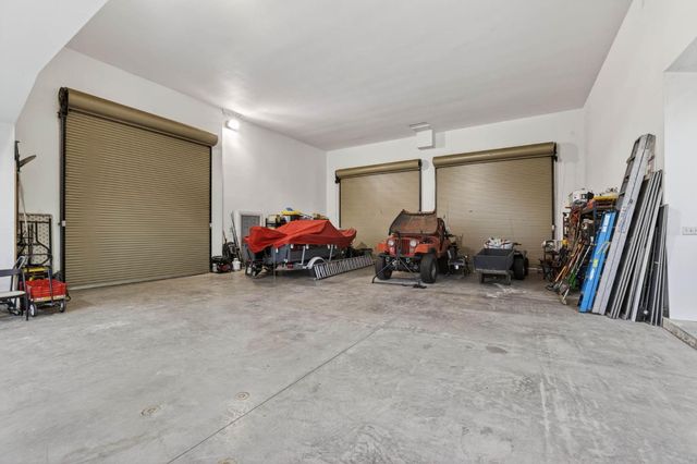 7021 Horseshoe Bar Rd, Loomis, CA 95650