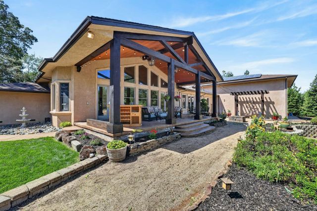7021 Horseshoe Bar Rd, Loomis, CA 95650