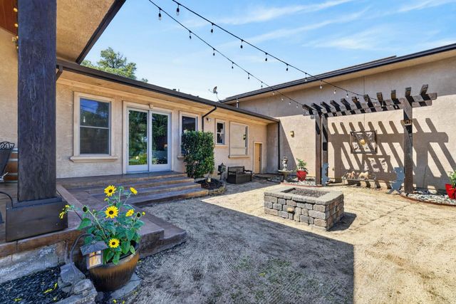 7021 Horseshoe Bar Rd, Loomis, CA 95650