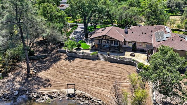 7021 Horseshoe Bar Rd, Loomis, CA 95650