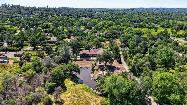 7021 Horseshoe Bar Rd, Loomis, CA 95650