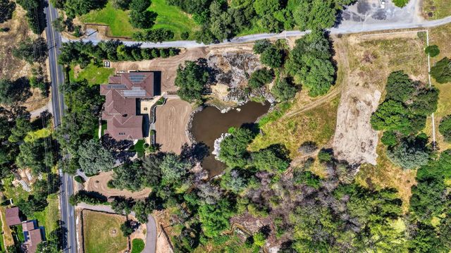 7021 Horseshoe Bar Rd, Loomis, CA 95650