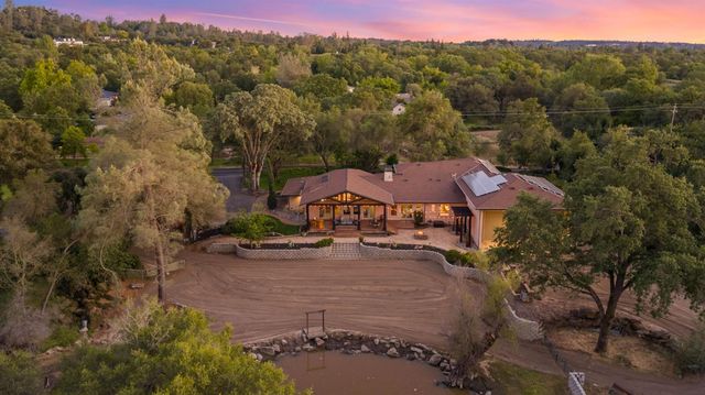 7021 Horseshoe Bar Rd, Loomis, CA 95650