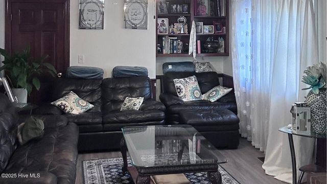 204 Whittington Circle, Greenville, NC 27834