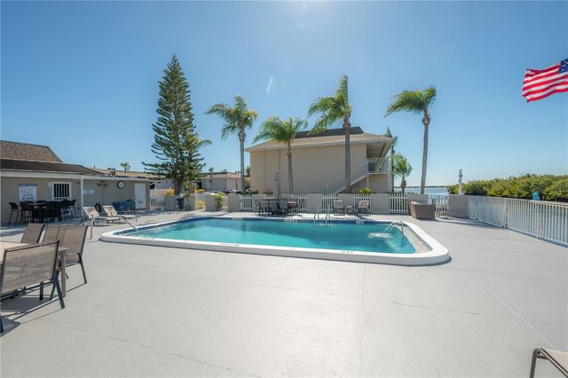 8812 BAY POINTE DRIVE D202, Tampa, FL 33615