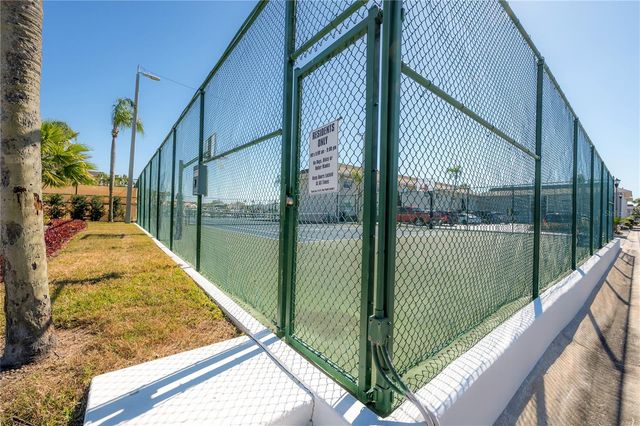 8812 BAY POINTE DRIVE D202, Tampa, FL 33615